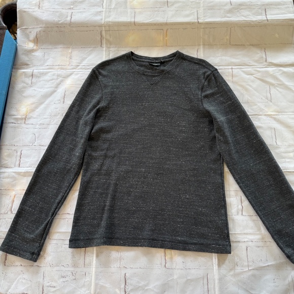 APT 9 Men's Charcoal Long Sleeve Crewneck Shirt Size Medium - Picture 2 of 4